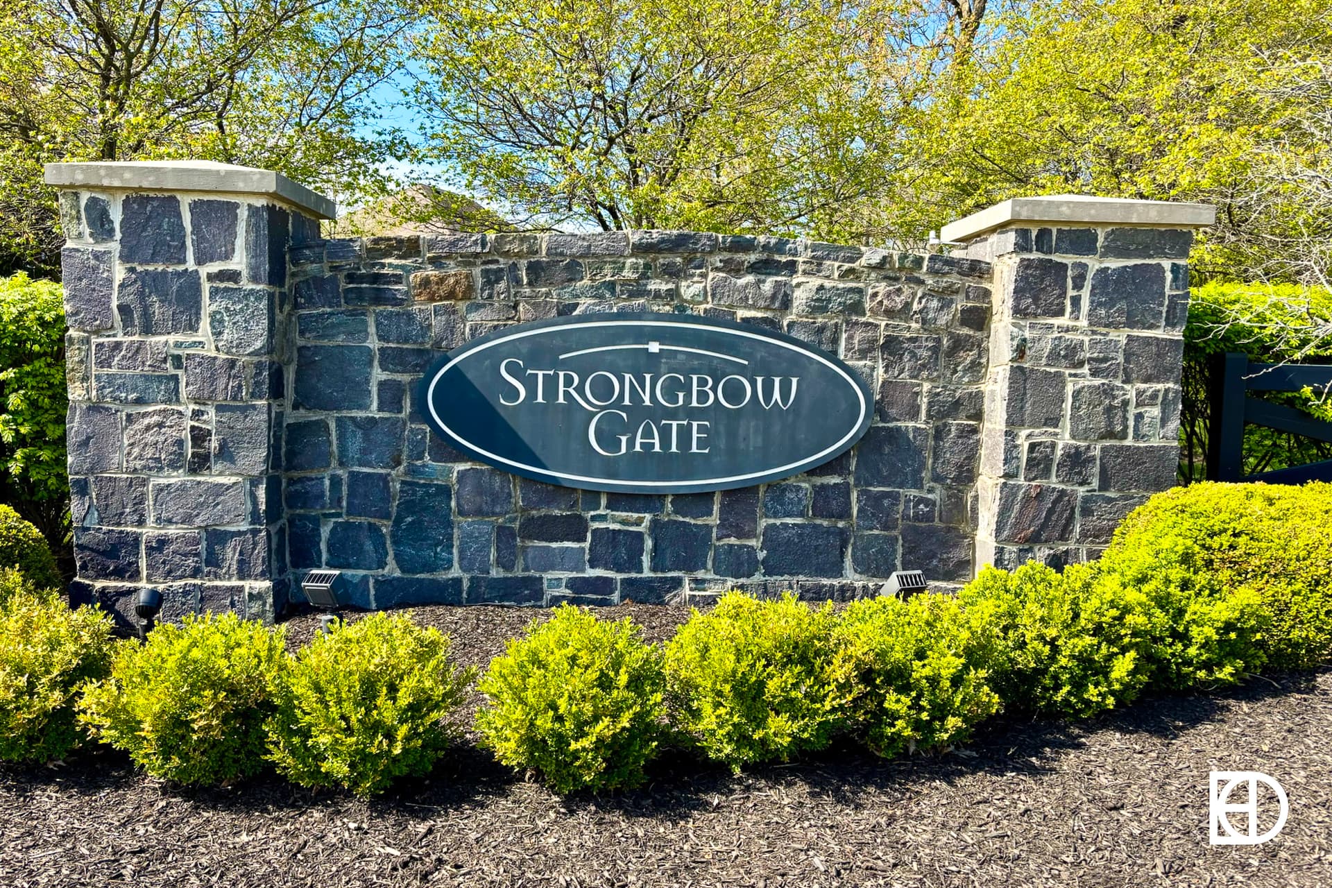 Signage, and landscaping in Strongbow Gate (Fishers)