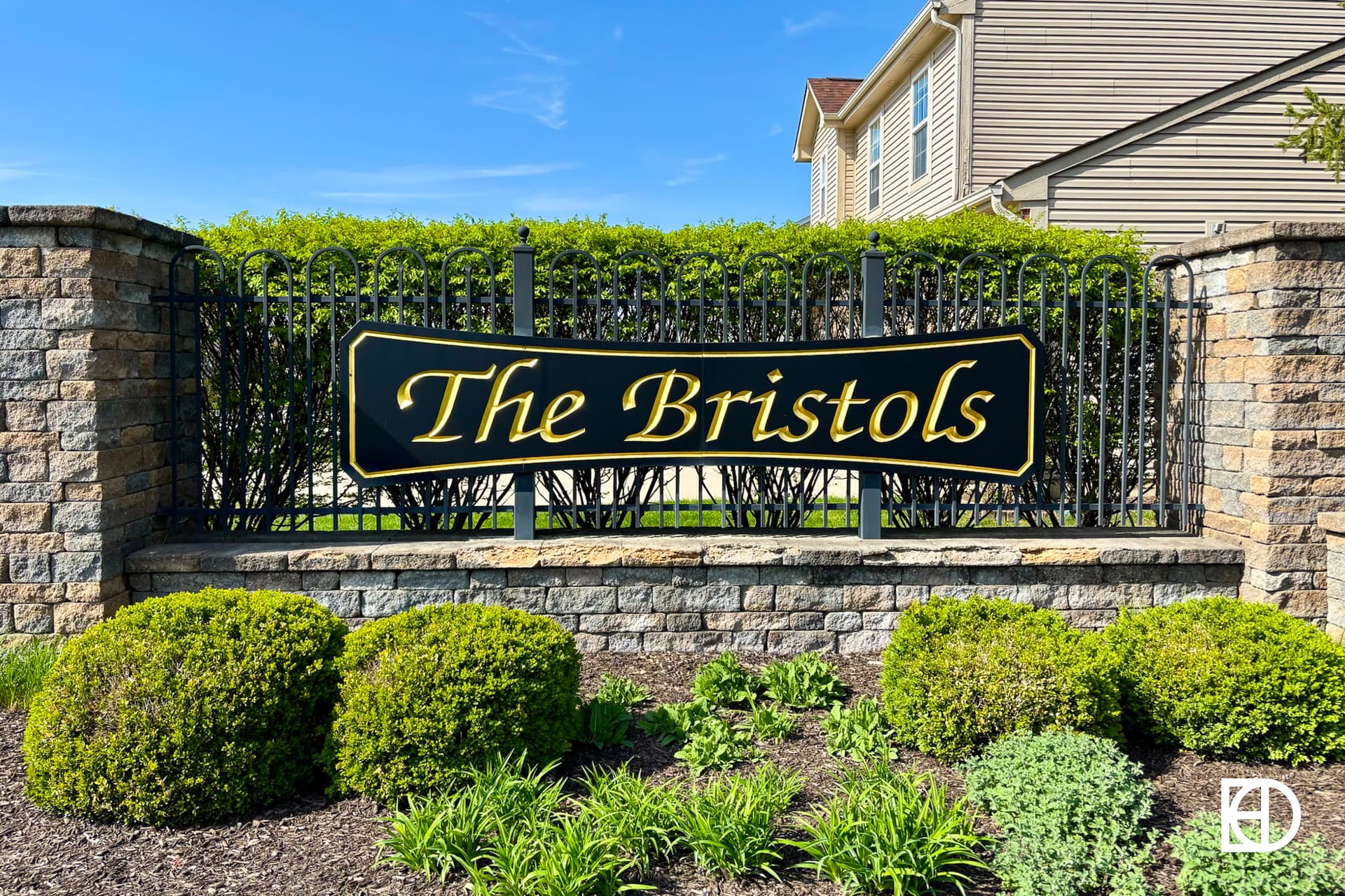 Signage, and landscaping in The Bristols (Fishers)