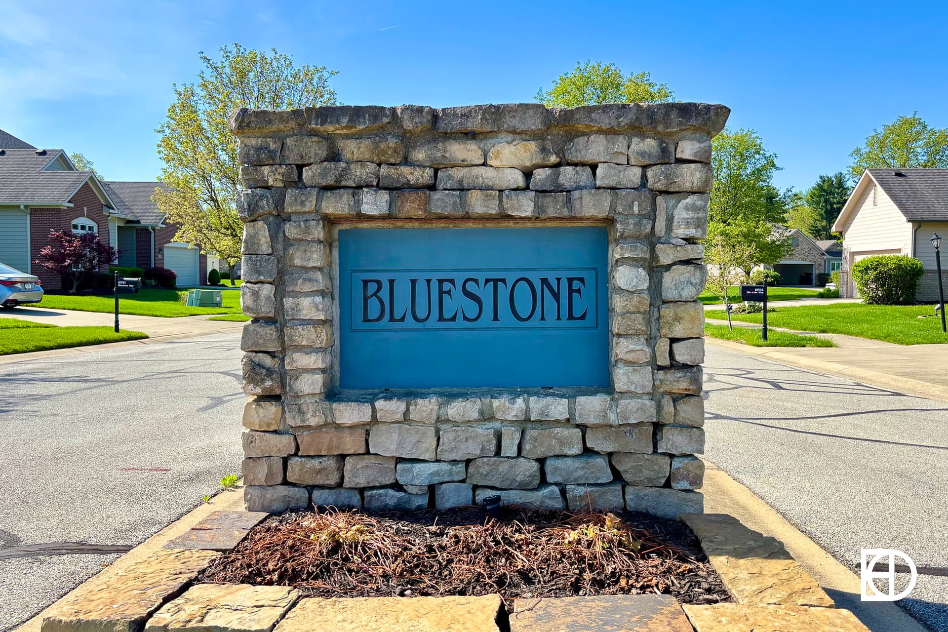 Signage, and landscaping in Bluestone (Fishers)