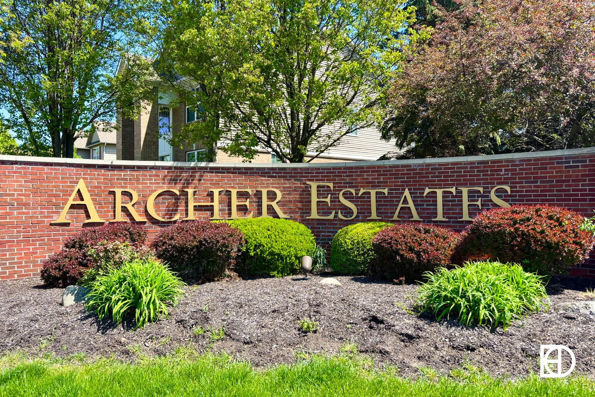 Signage, and landscaping in Archer Estates (Fishers)