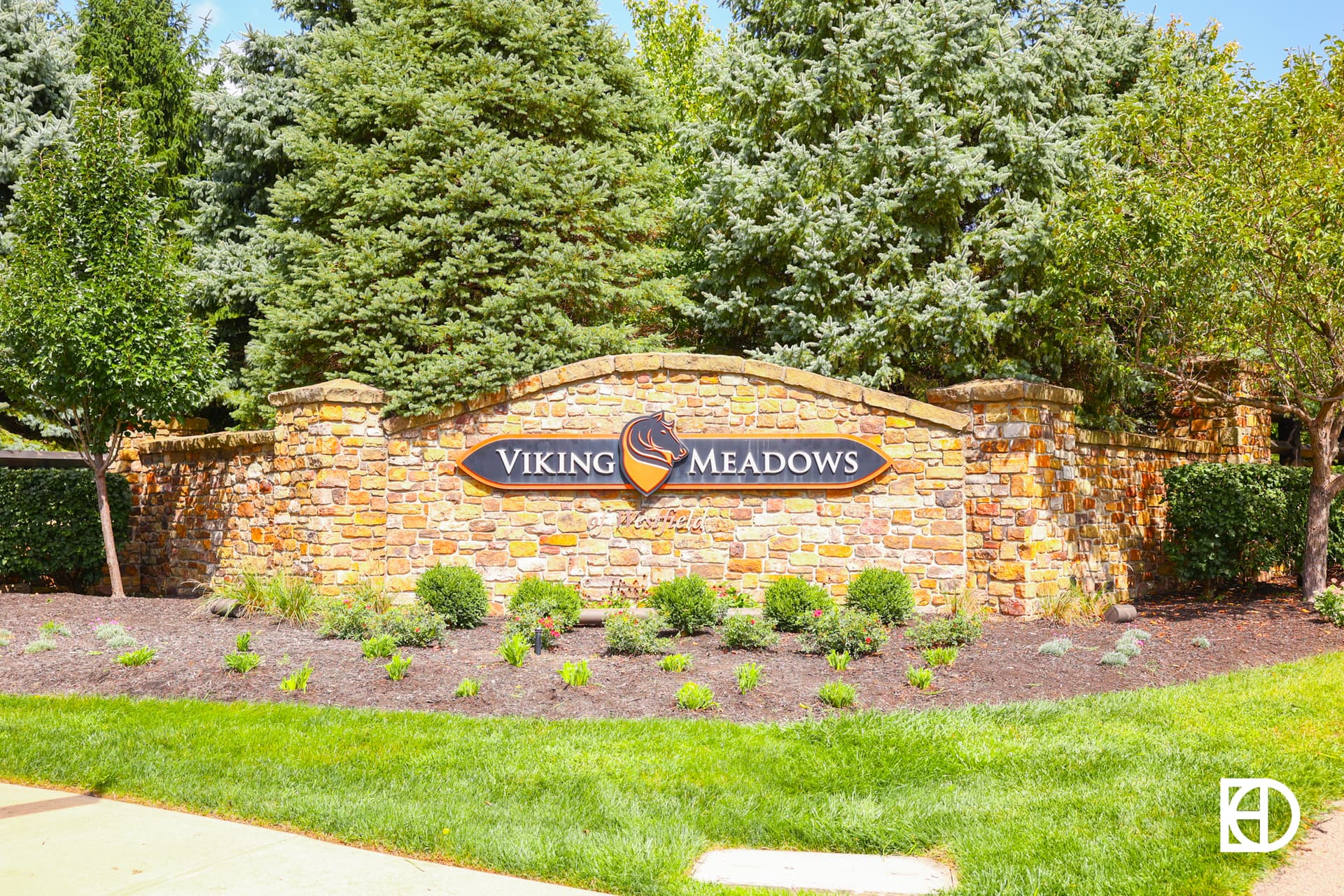 Photo of Viking Meadows, showing signage and landscaping