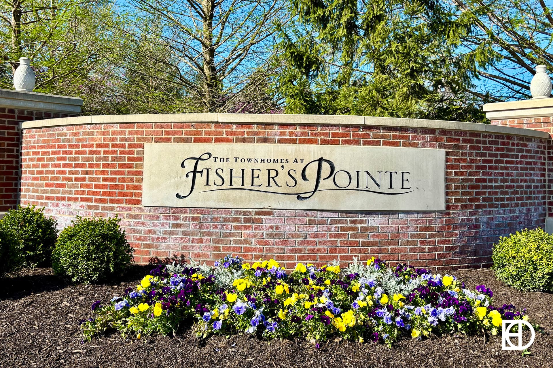 Signage, and landscaping in The Townhomes at Fisher's Pointe (Fishers)