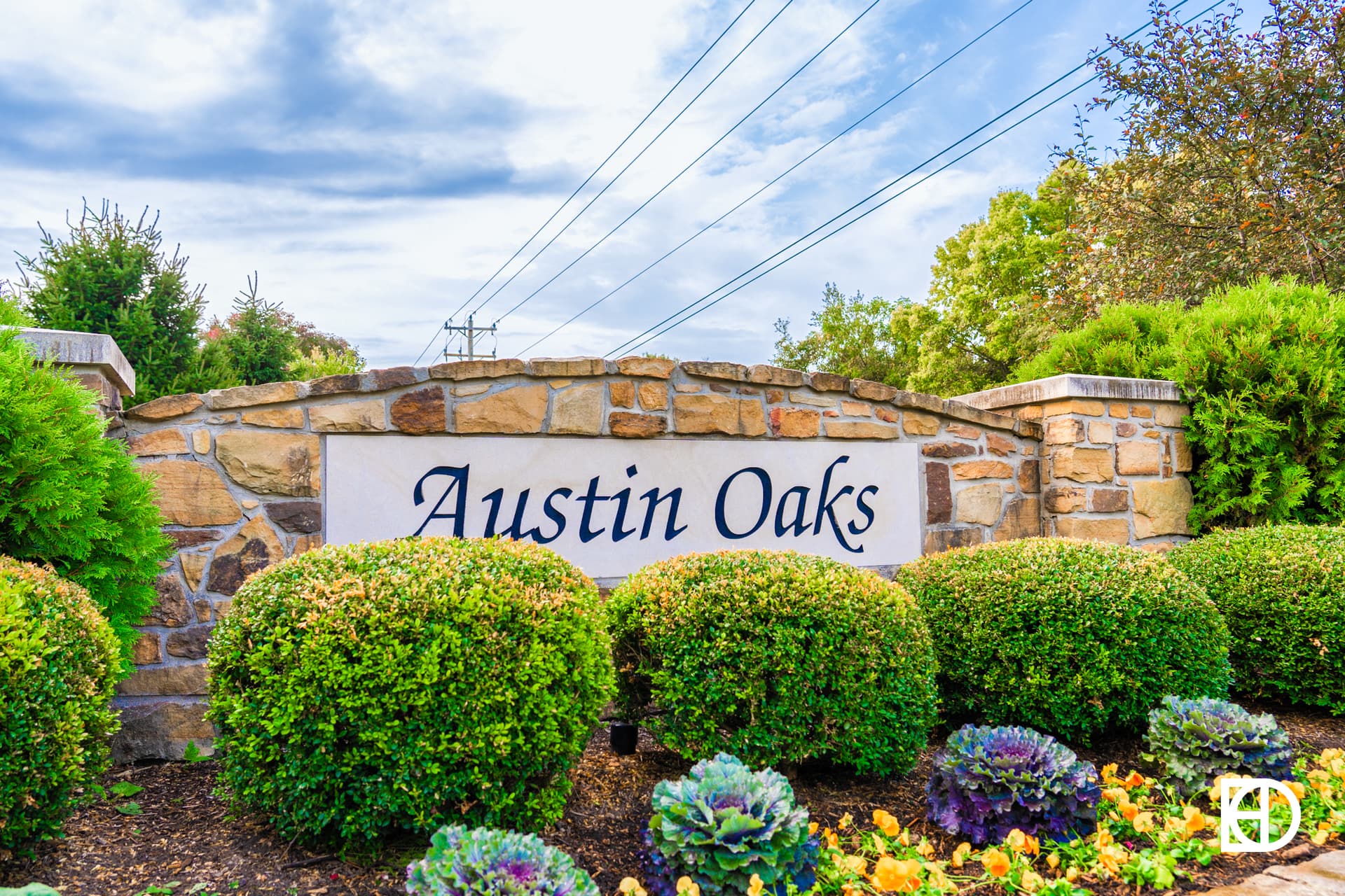 Photo of entrance sign at Austin Oaks in Zionsville.