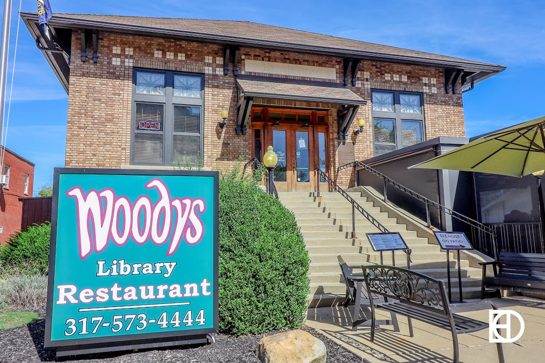 Main front entrance to Woodys Library Restaurant