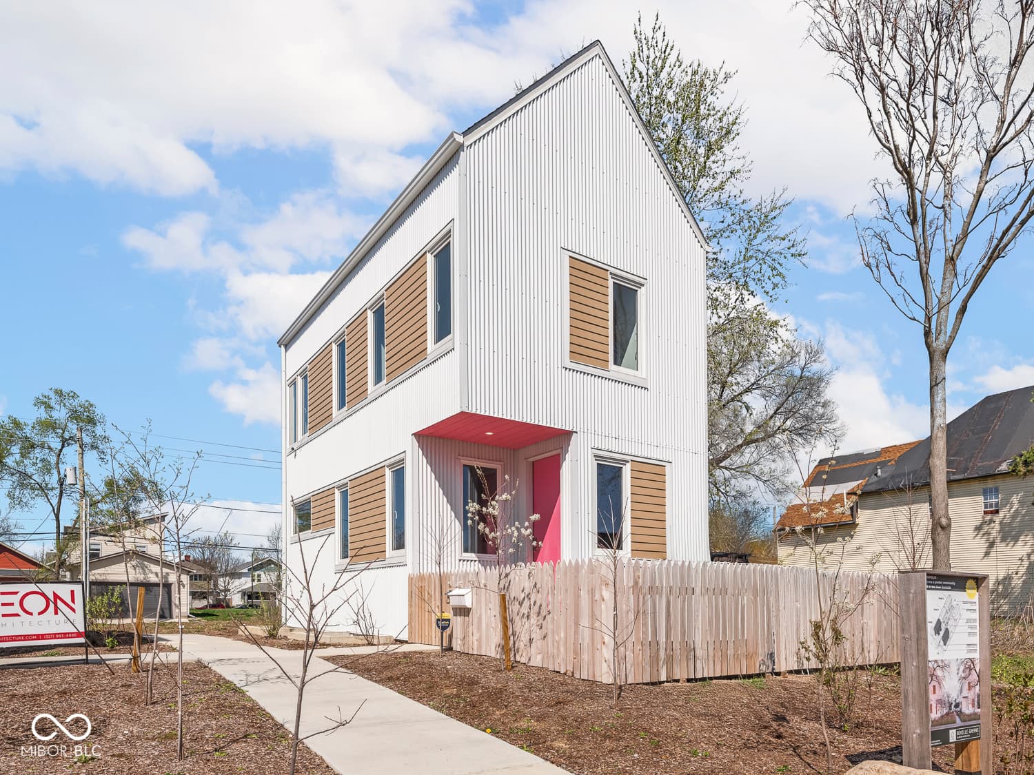 Primary photo of 220 N Beville Avenue, Indianapolis, IN