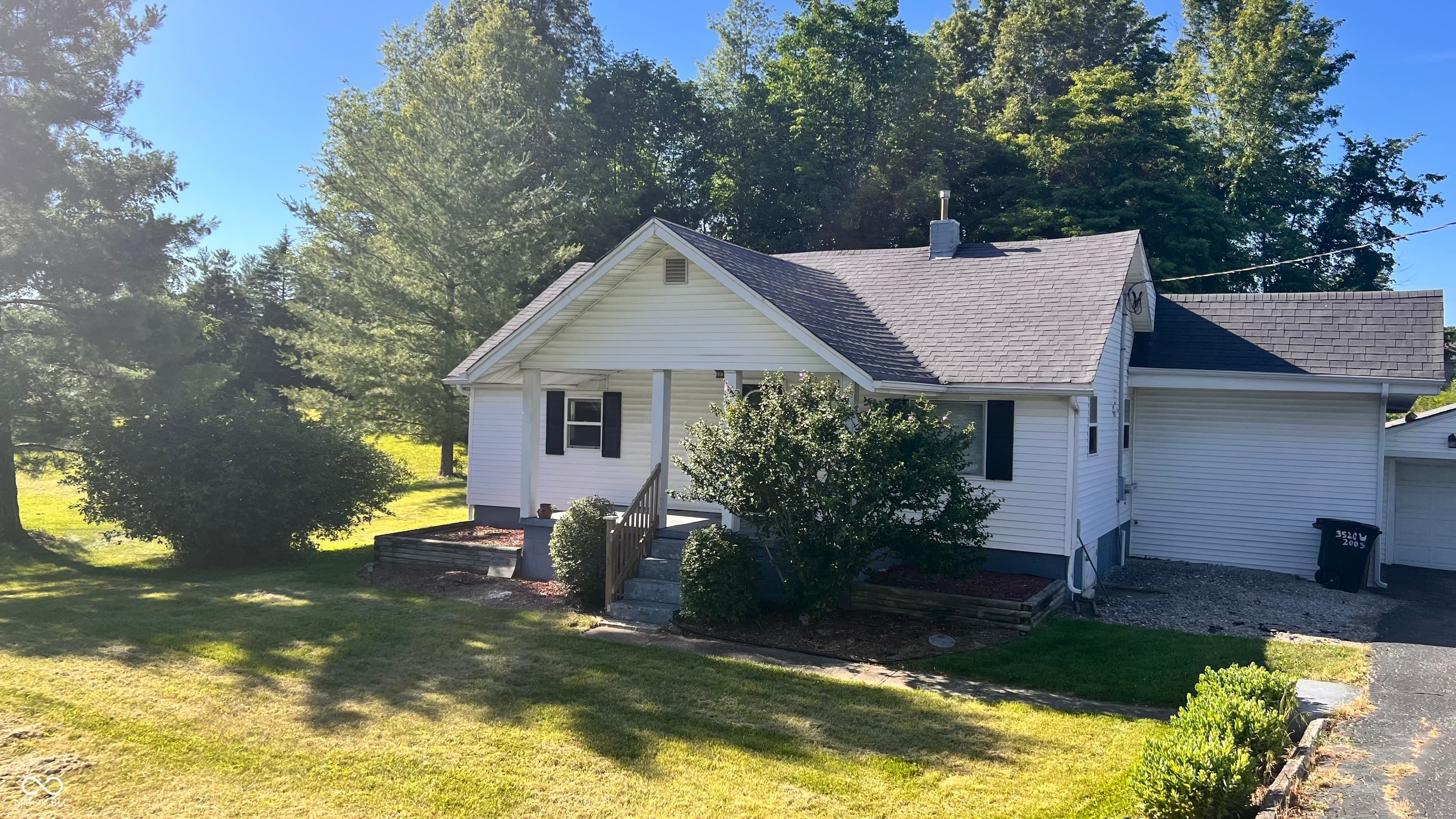 Primary photo of 3520 W 200 S Highway, Columbus, IN