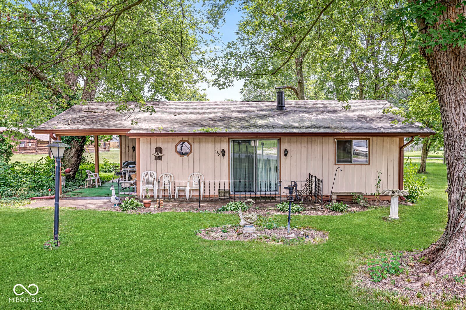 Primary photo of 120 Nakomis Street, Noblesville, IN