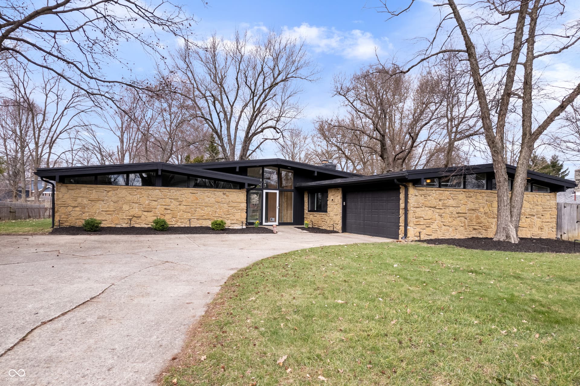 Primary photo of 24 Thornhurst Drive, Carmel, IN