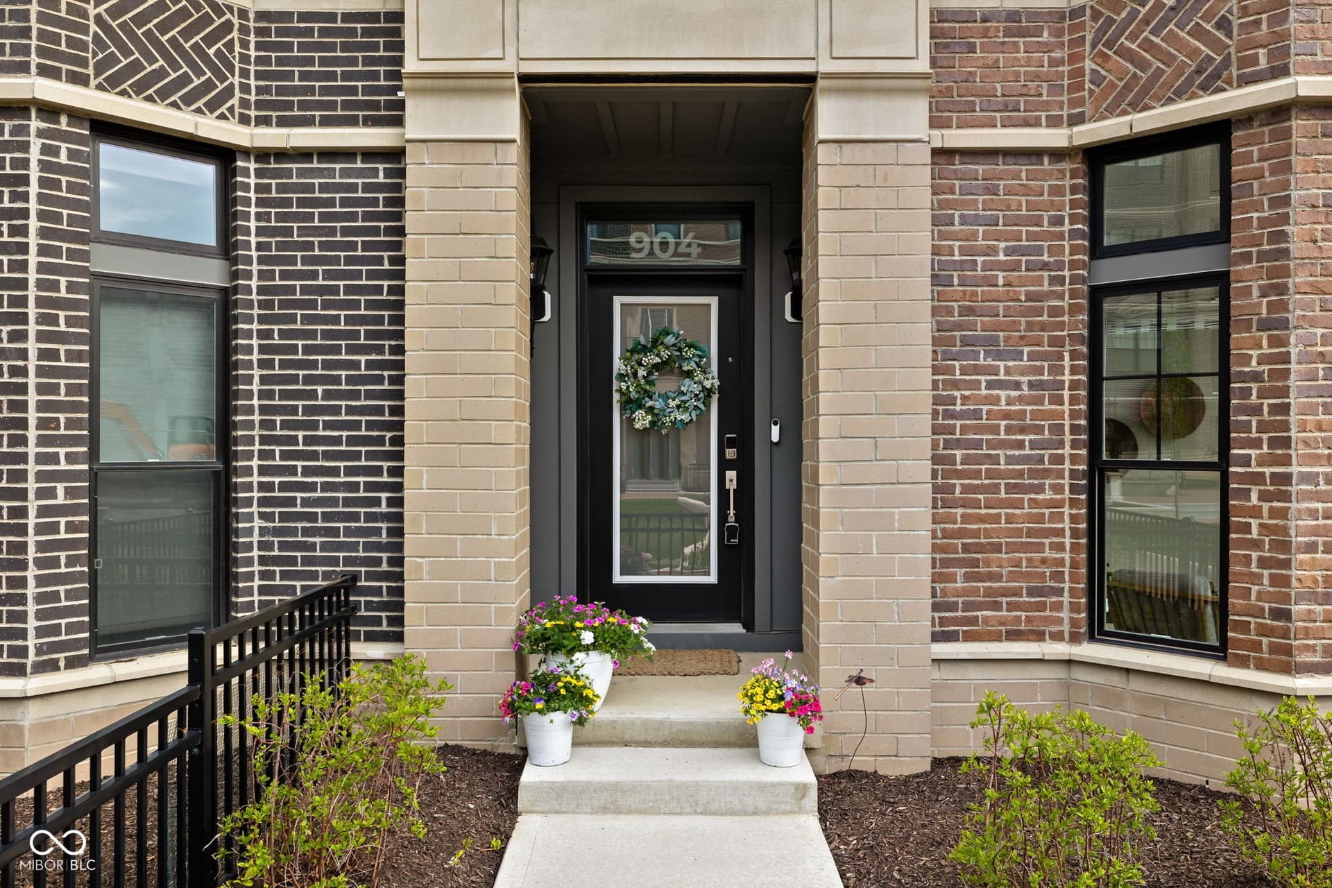 Primary photo of 904 Veterans Way, Carmel, IN