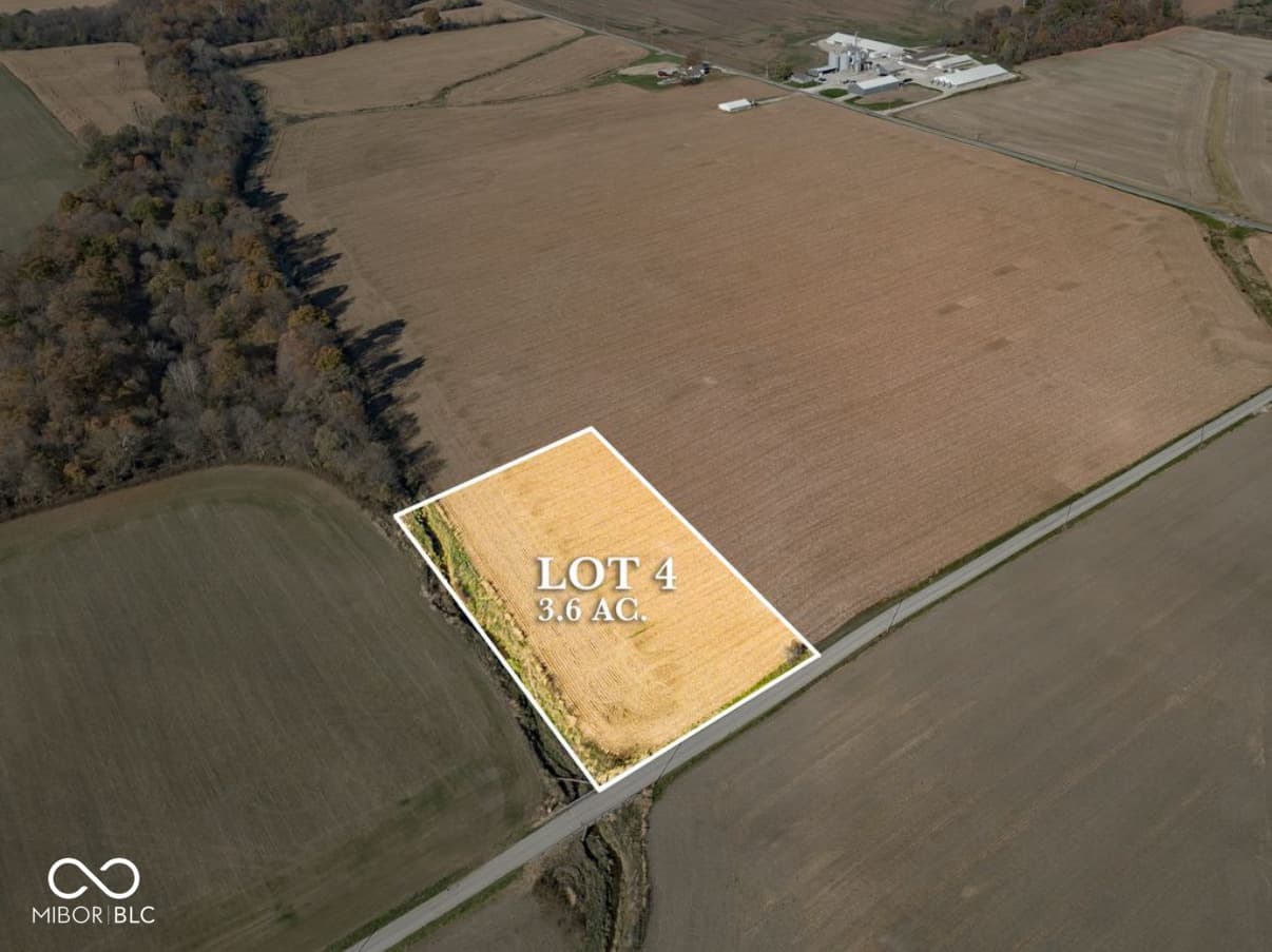 Primary photo of 07 Possum Hollow Road, Greenwood, IN