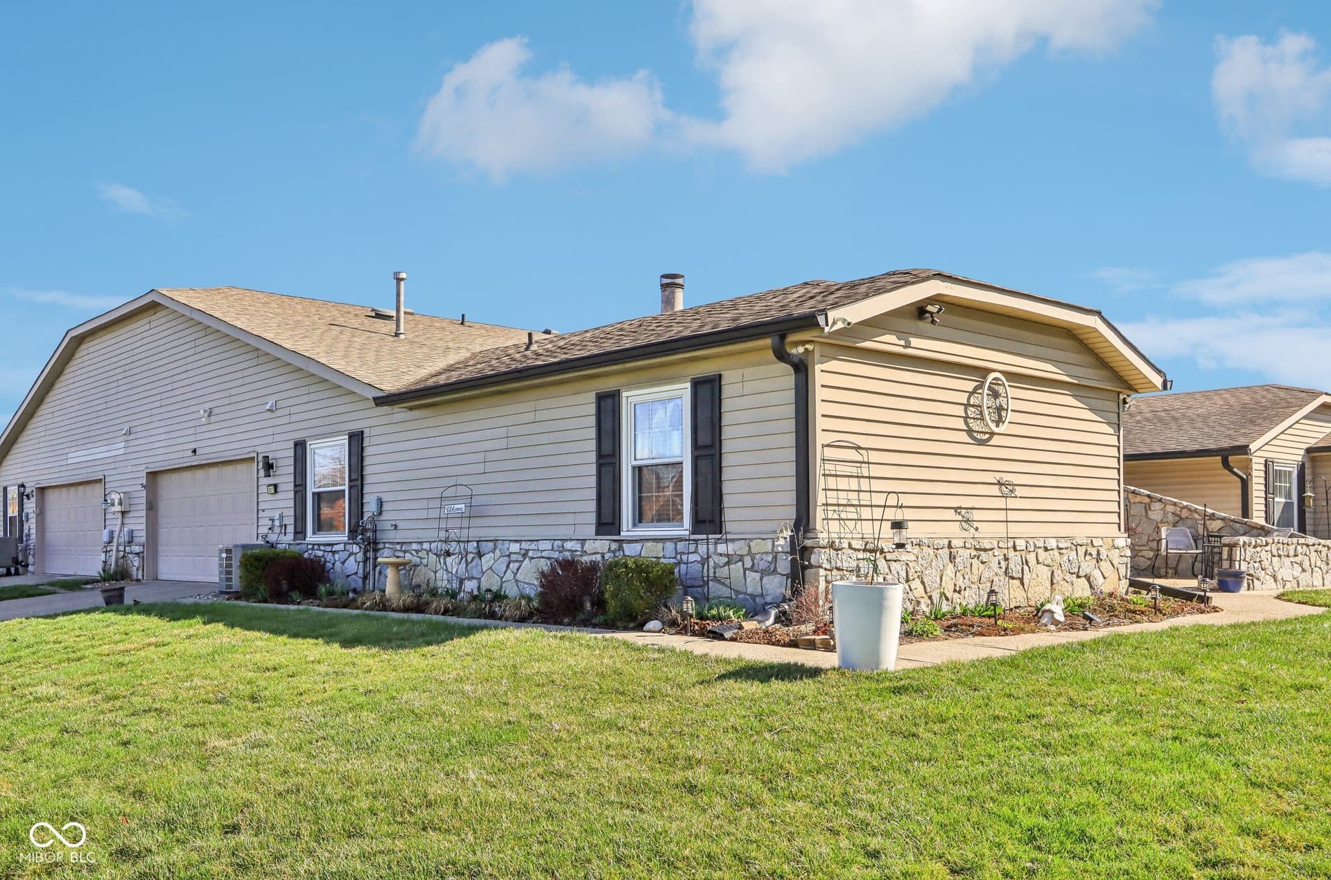 Primary photo of 1001 Paradise Court, Greenwood, IN