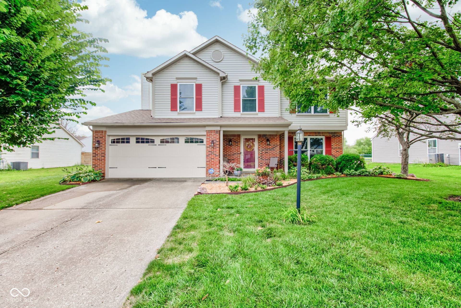 Primary photo of 1356 Oxford Run, Greenwood, IN