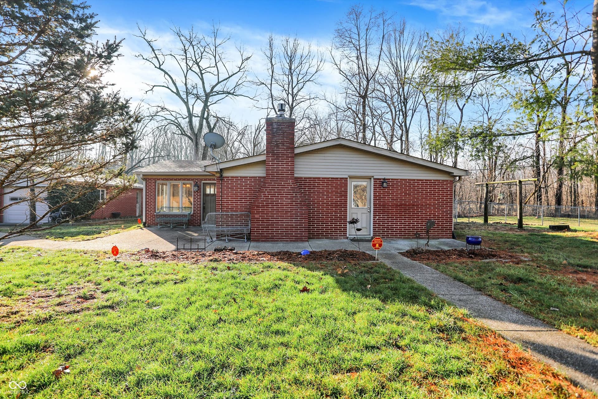 Primary photo of 7541 W County Road 300 S, Morgantown, IN