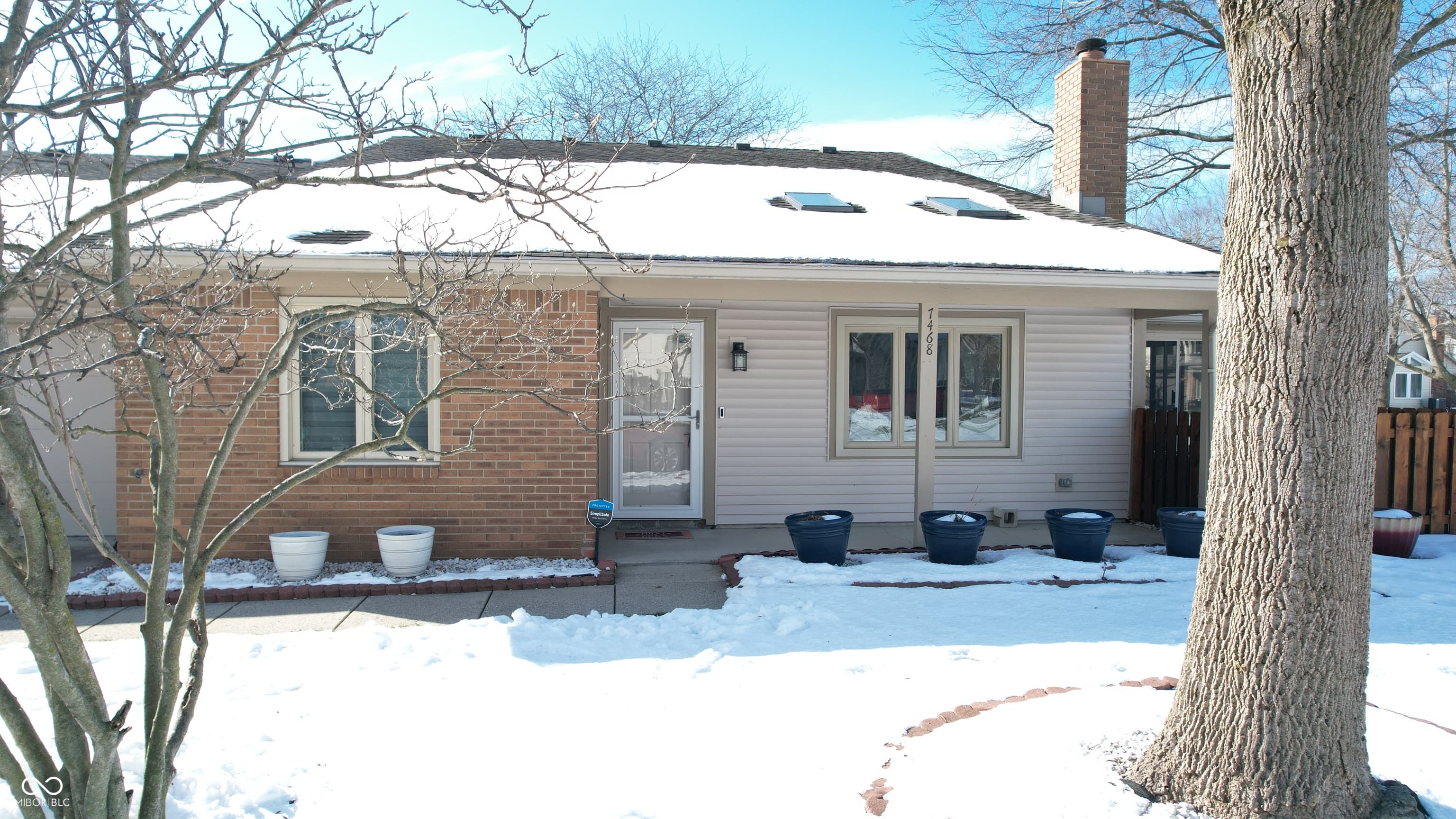 Primary photo of 7468 Prairie Lake Drive, Indianapolis, IN