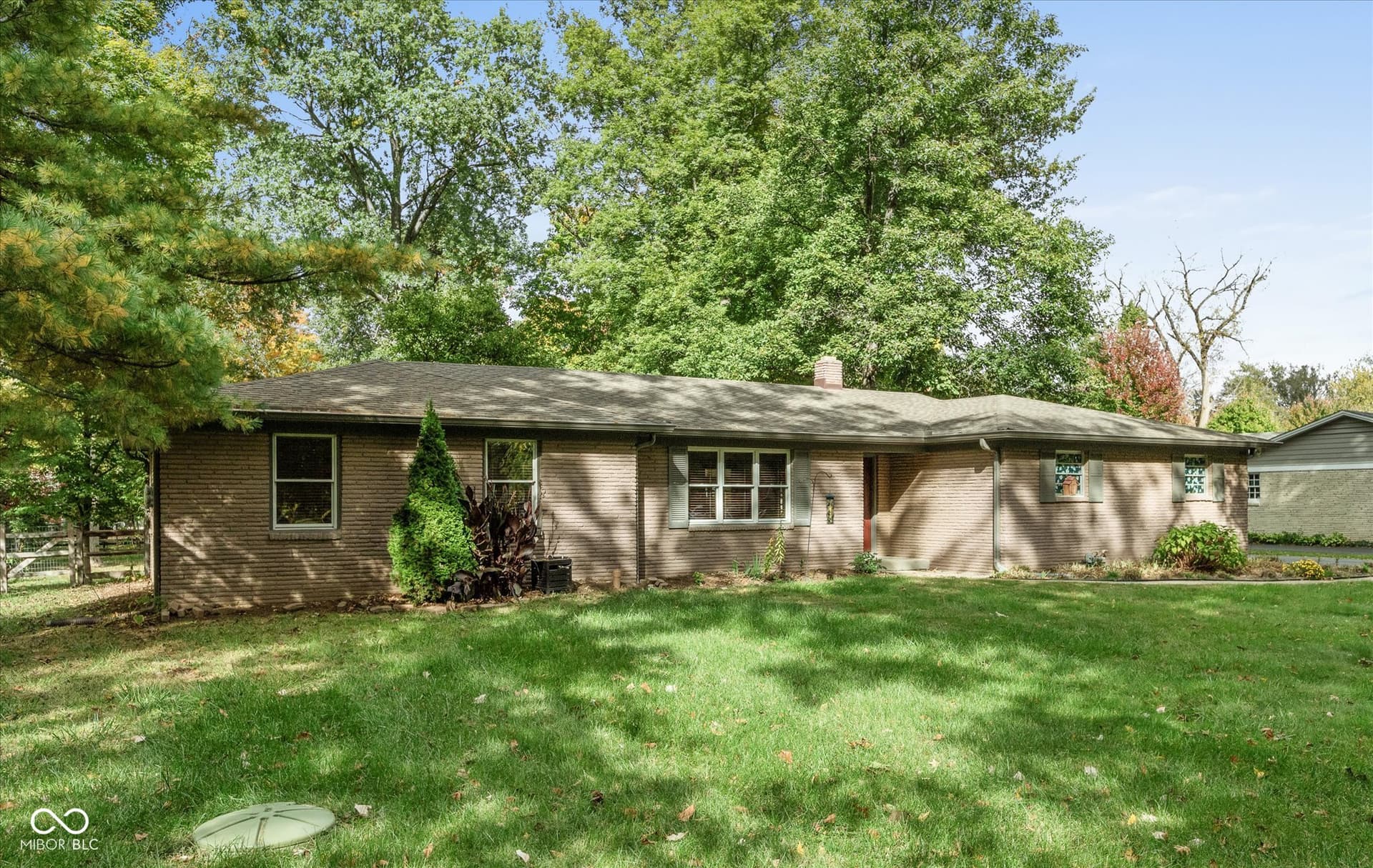 Primary photo of 3330 E 71st Street, Indianapolis, IN