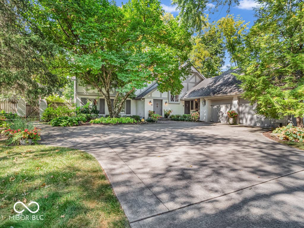 Primary photo of 8170 Ecole Street, Indianapolis, IN