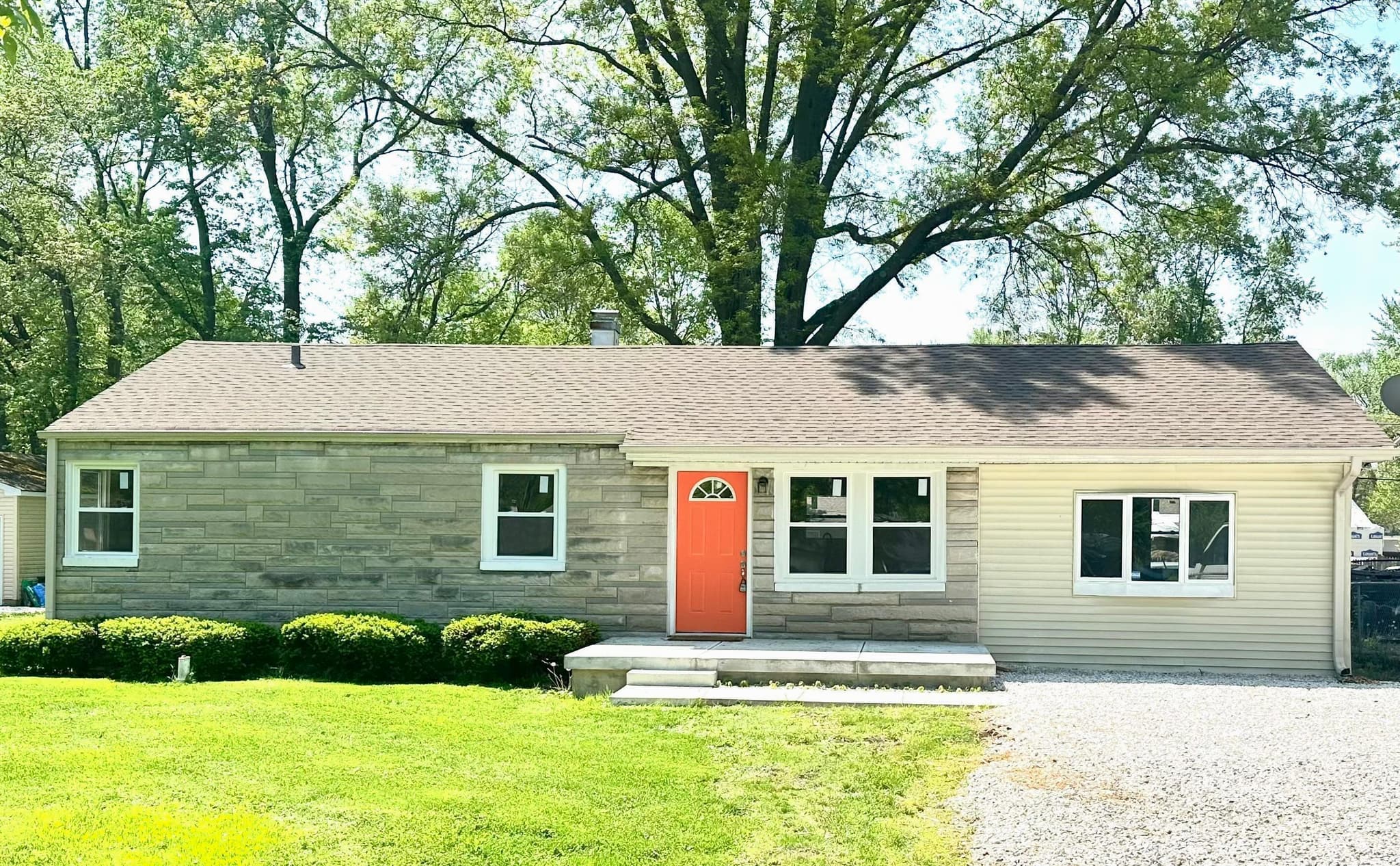 Primary photo of 1917 Mayfair Drive, Indianapolis, IN