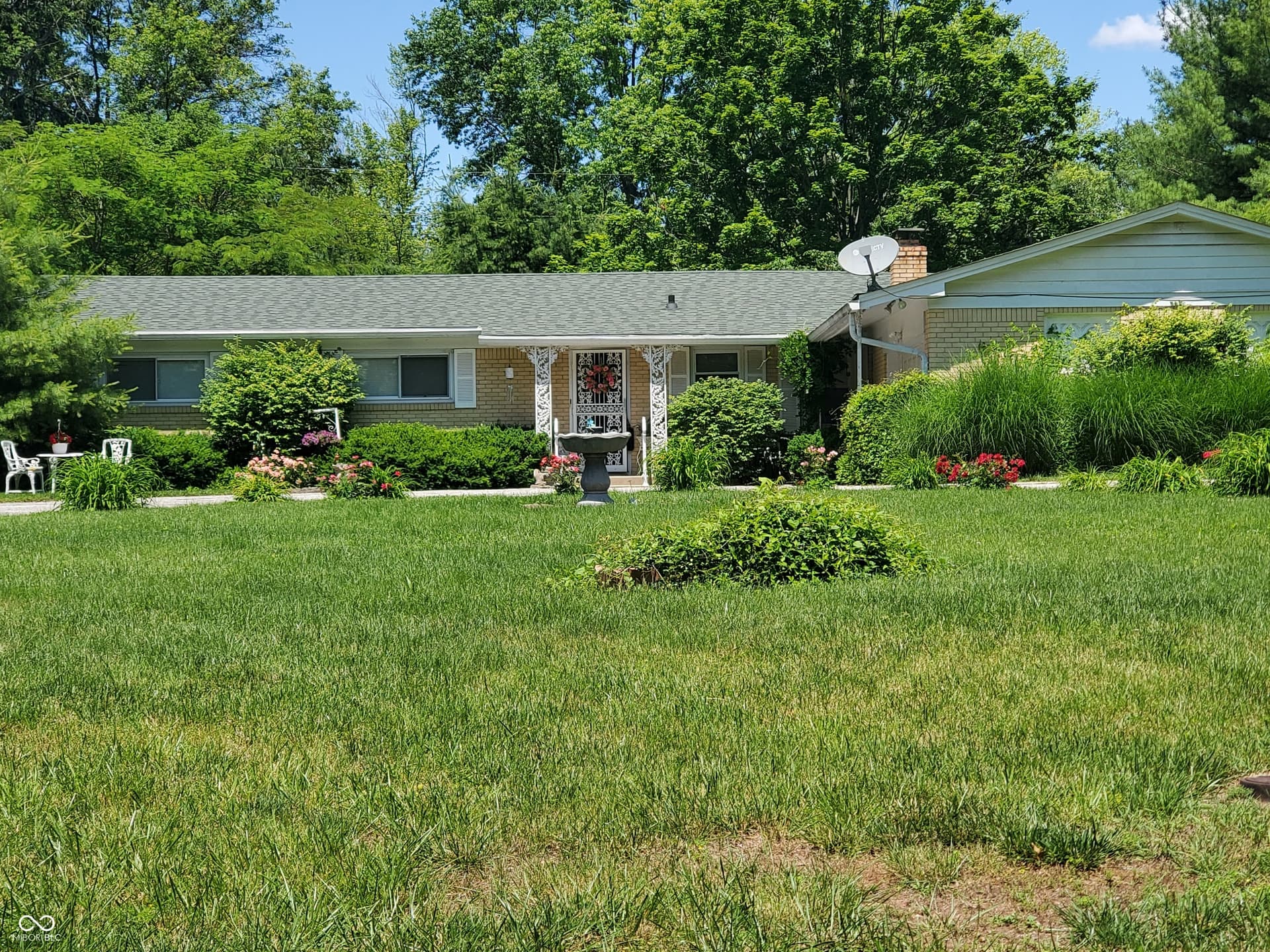 Primary photo of 546 Rainbow Lane, Indianapolis, IN