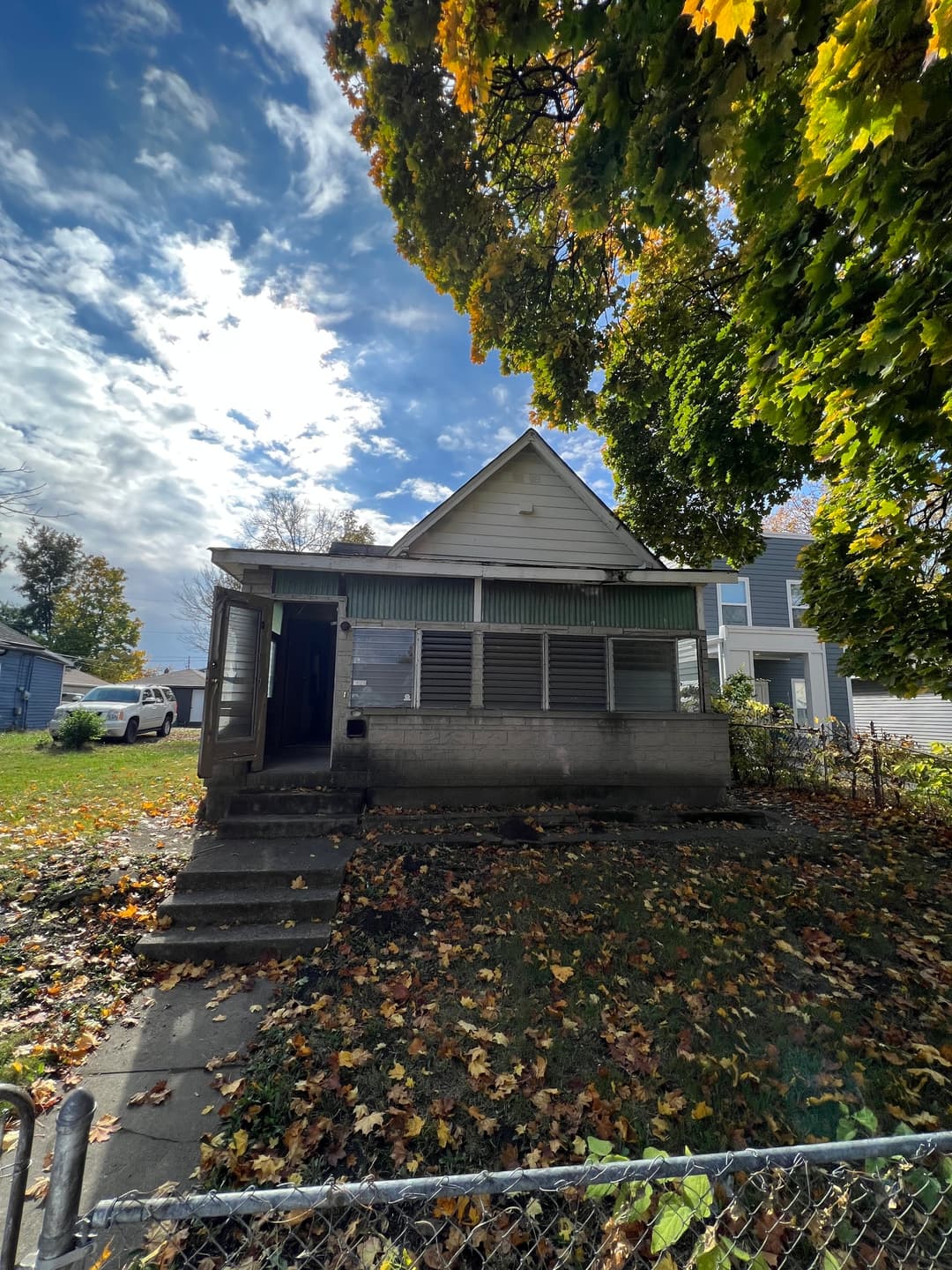 Primary photo of 1025 W Roache Street, Indianapolis, IN
