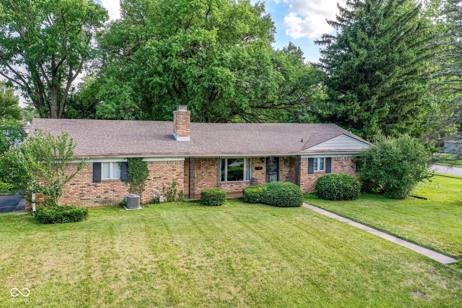 Primary photo of 6807 E 52nd Street, Indianapolis, IN