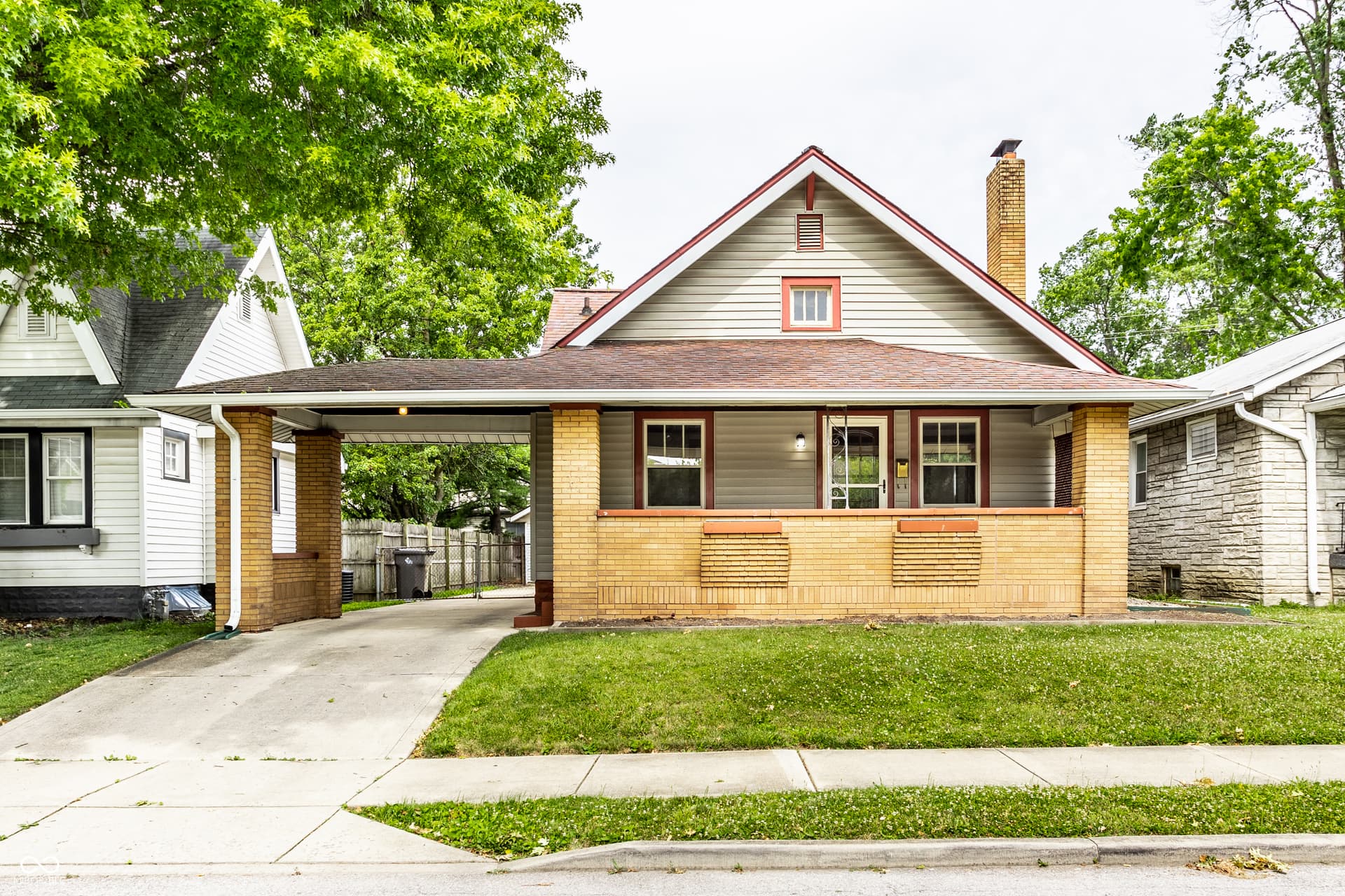 Primary photo of 1210 Wallace Avenue, Indianapolis, IN