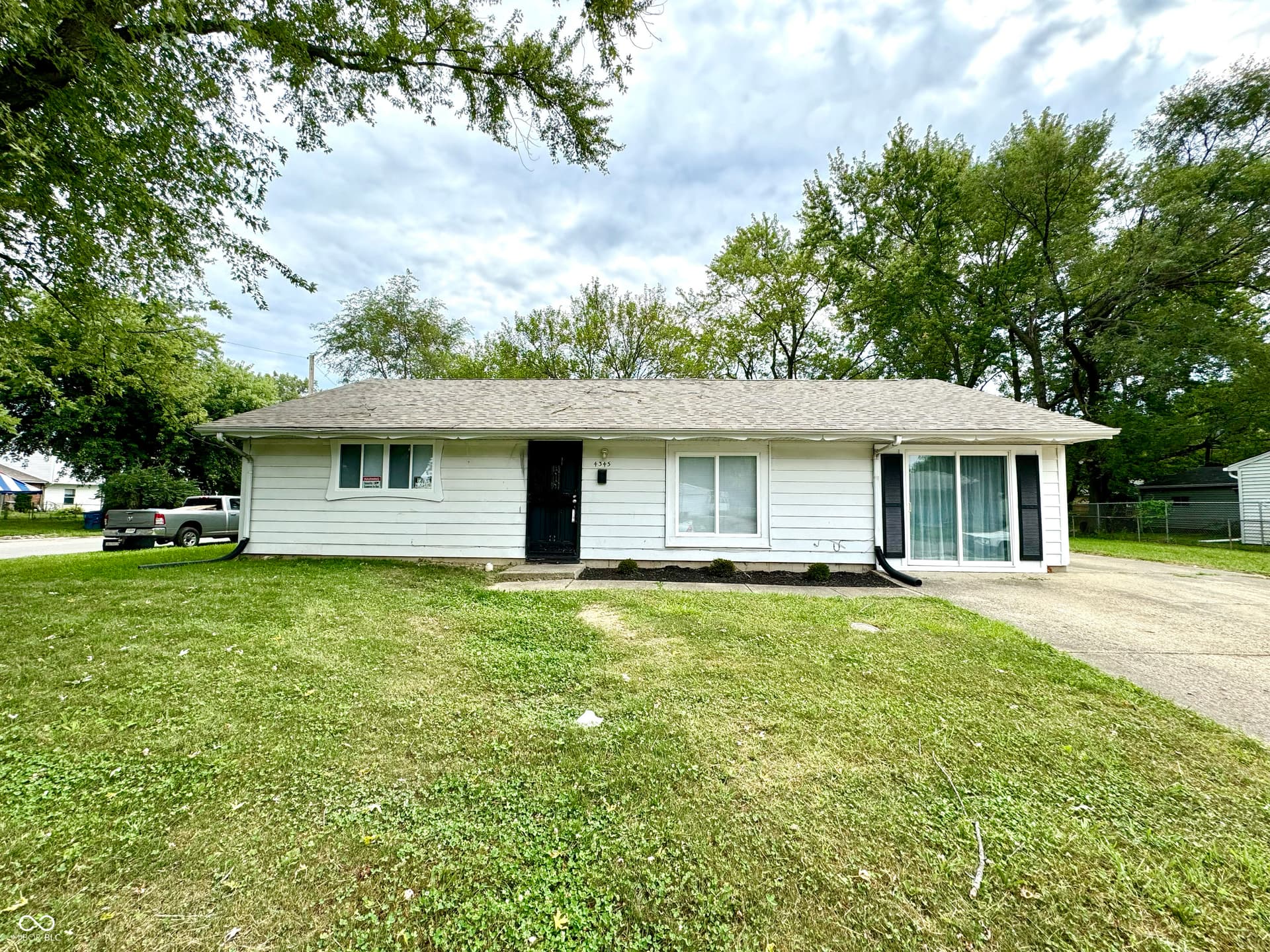 Primary photo of 4345 Aspen Way, Indianapolis, IN