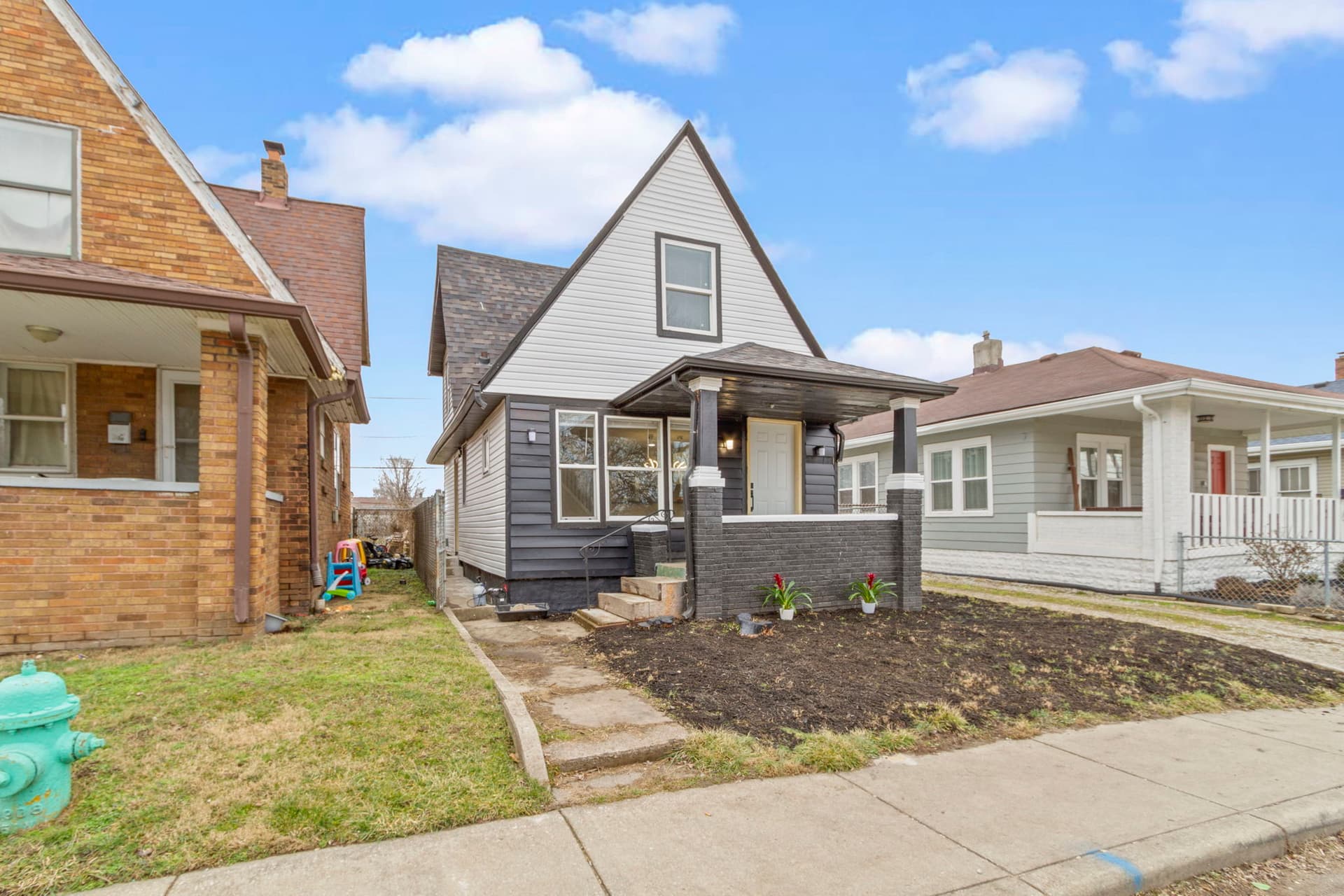 Primary photo of 415 S Hamilton Avenue, Indianapolis, IN