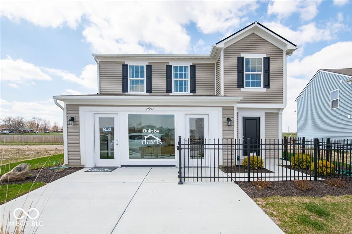 Primary photo of 2952 Strauss Lane, Indianapolis, IN