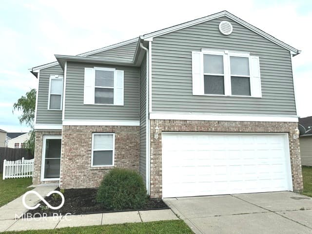 Primary photo of 3127 Black Forest Lane, Indianapolis, IN