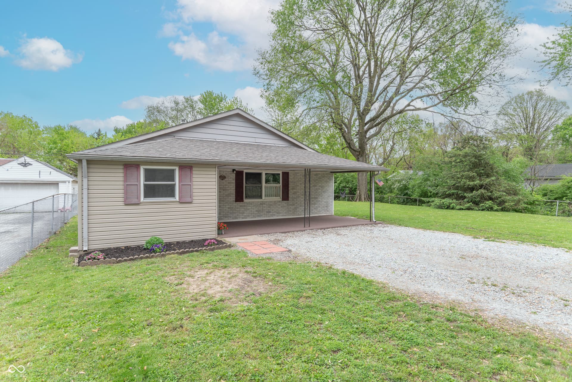 Primary photo of 2539 S Lyons Avenue, Indianapolis, IN