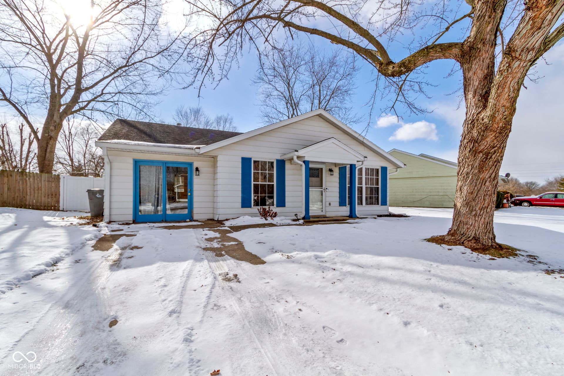 Primary photo of 5617 Yucatan Drive, Indianapolis, IN